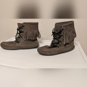 Minnetonka Fringe Lace-Up Moccasins - Brown